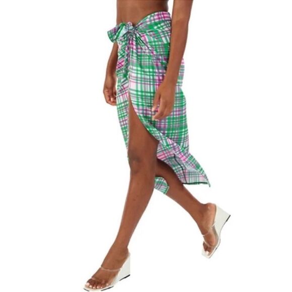 Revolve Plush Plaid Sarong Skirt(Size Medium) - Picture 2 of 5